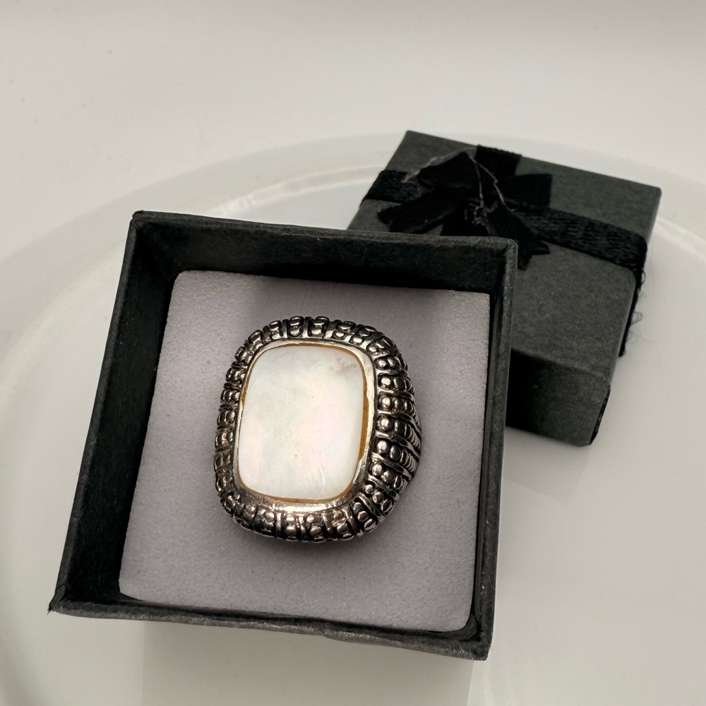 Sterling Silver 925 Mother of Pearl Statement Ring Vintage Boho DesignSize 7